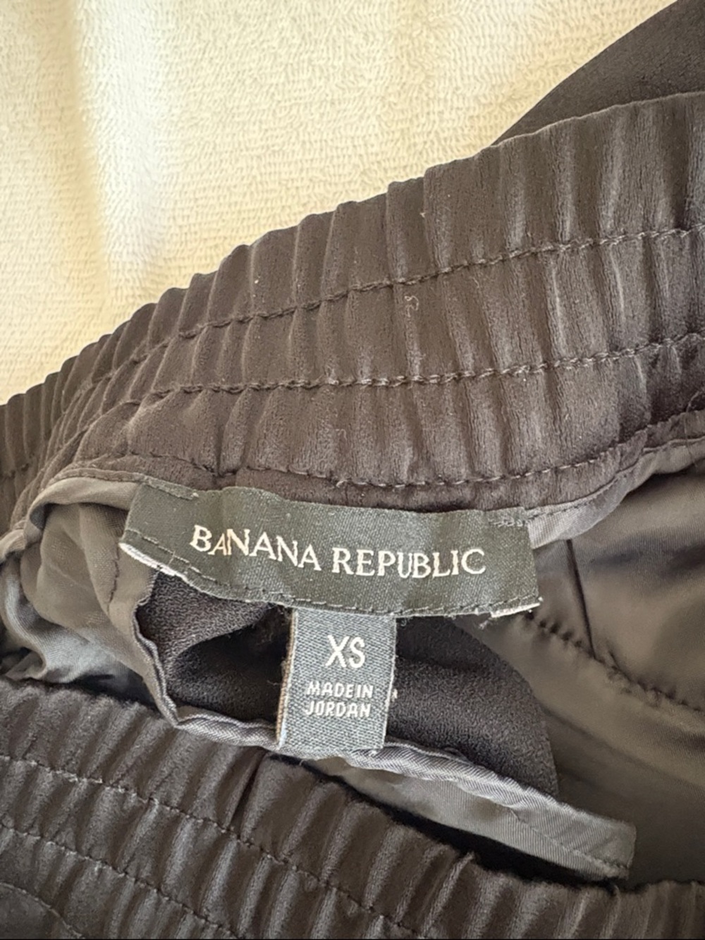 Banana Republic Black Women's Jogger Pants - Picture 2 of 8